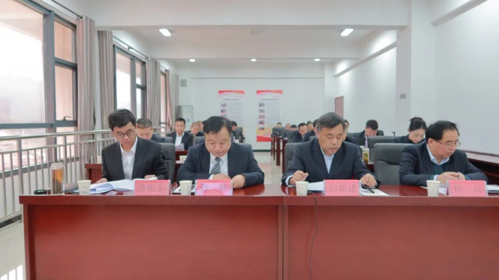 踏平坎坷成大道 實(shí)干奮斗鑄輝煌！陜西銀礦召開(kāi)六屆一次職工代表...